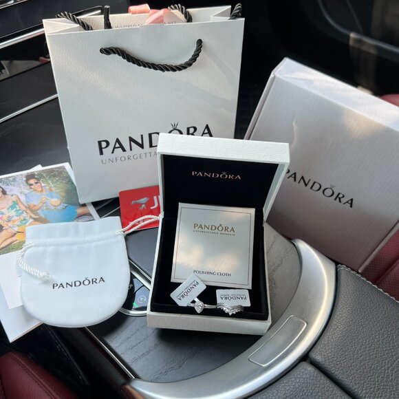 Pandora Logo Pavé Ring - Picture 2 of 7